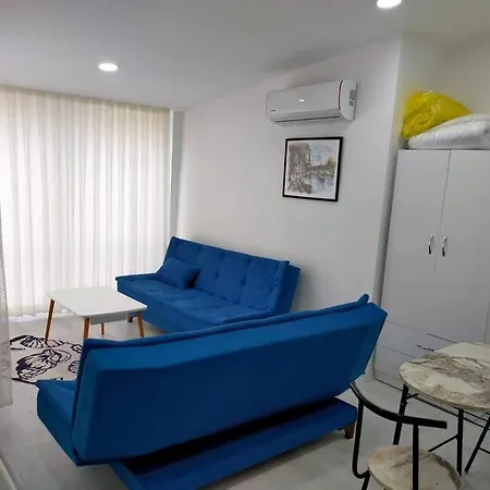 Lara Plajlarinda Cok Yeni Esyali Loft Daire 2 Apartament